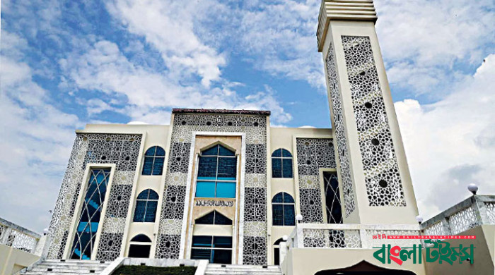 PM opens another 50 model mosques
